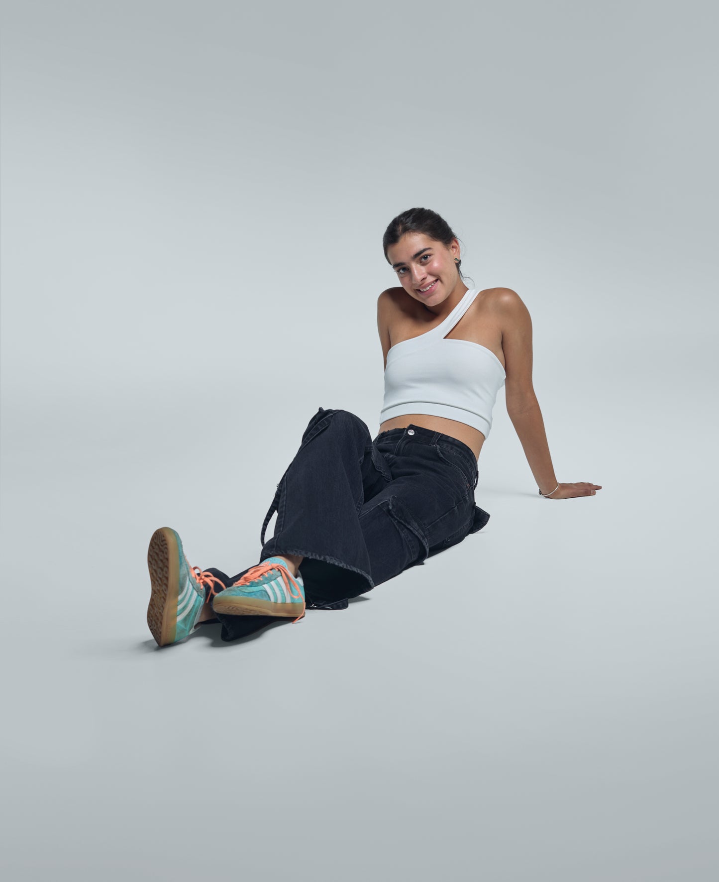 Crop Top Blusa blanca de un solo hombro